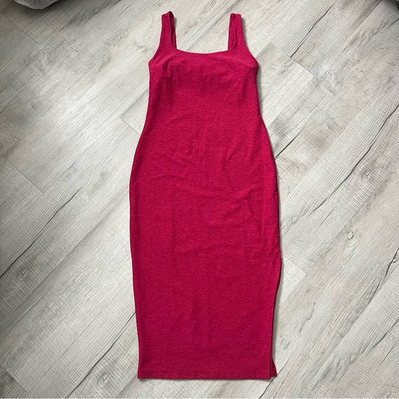 BEYOND YOGA Spacedye Icon Midi Dress dragonfruit sangria pink Magenta Size Small - Picture 3 of 12